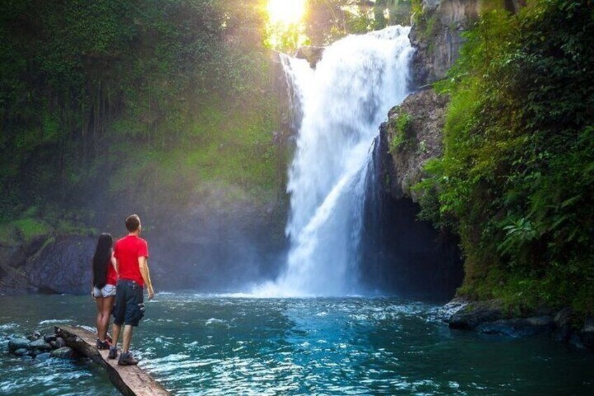 Tegenungan Waterfall