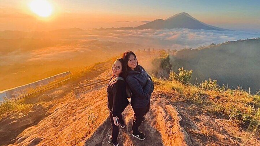 Mount Batur Sunrise Trekking Open Trip All-Inclusive