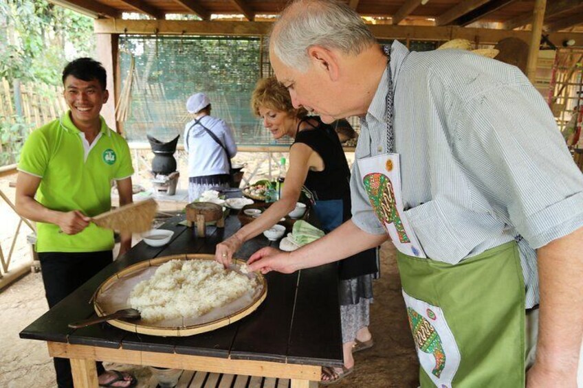 Sticky rice cooking