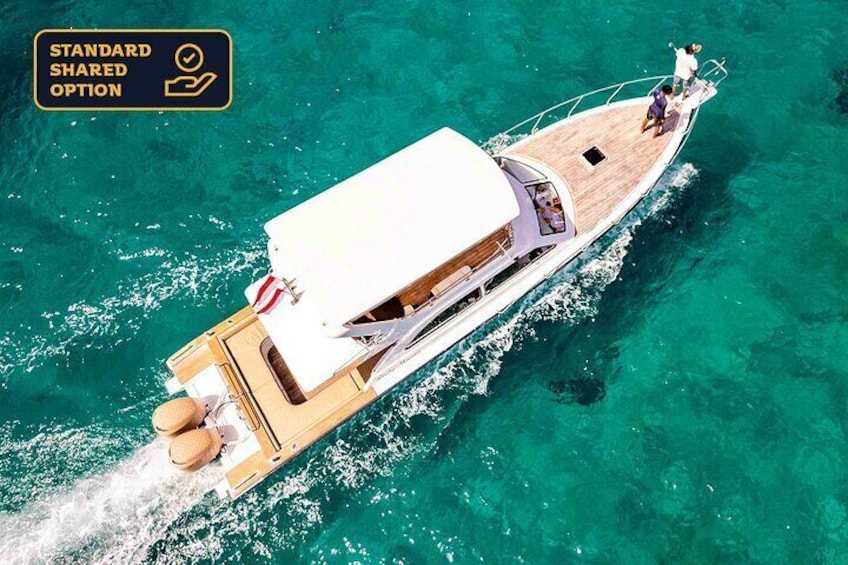 Our fleet has more than ten 13m modern and comfortable