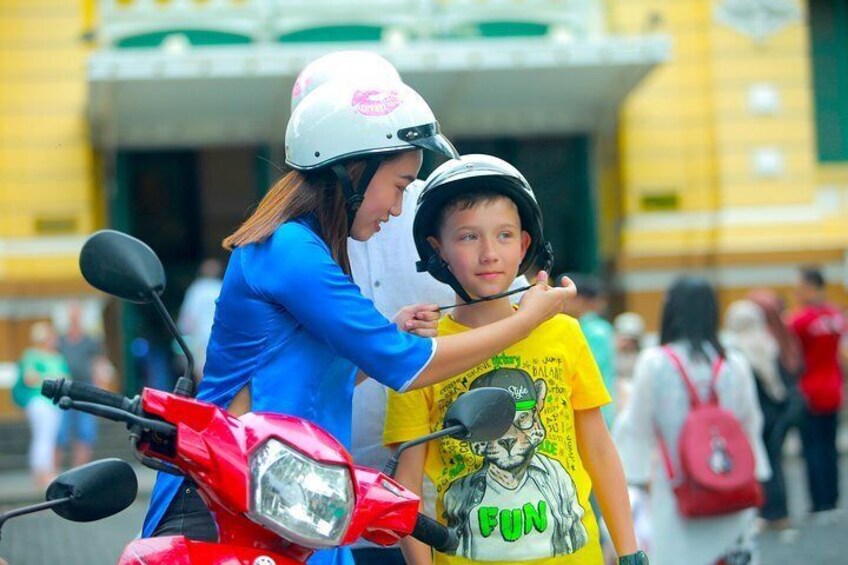 GirlPower Saigon By Night Tour by Scooters with Female Drivers | Kiss Tours