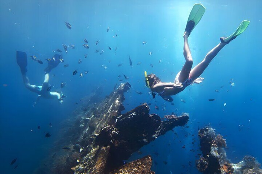 Snorkeling in Blue Lagoon Bali 3