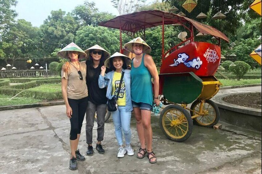 Hue Imperial City Walking Tour | 3-hour visit Hue Royal Palaces
