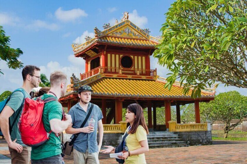 Hue Imperial City Walking Tour | 3-hour Visit Hue Royal Palaces