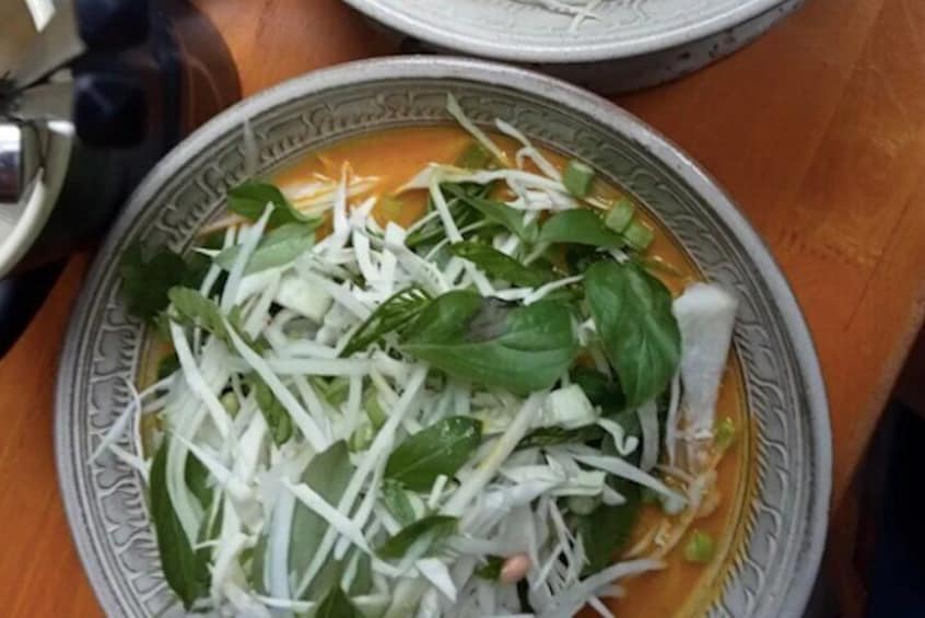 Ultimate Street Food Tour: 7 Stops, Over 20 Tastings & ALL Drinks and Transport