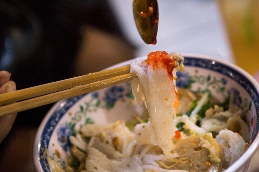 Ultimate PP Food Tour by Tuk Tuk - 20 tastings & drinks included