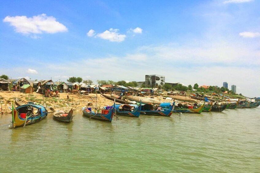 Mekong Silk Island Cruise - Unlimited Beer, Soft Drinks & Fresh Fruit Platter