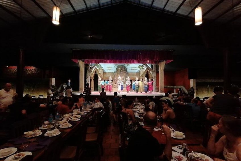 Buffet dinner with Apsara Show - 2 Way Transfers