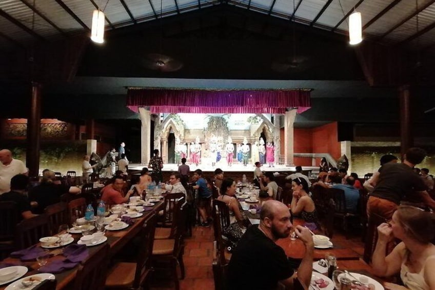 Buffet dinner with Apsara Show - 2 Way Transfers