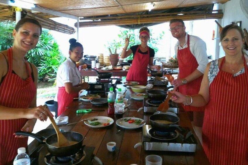 Thai Cooking Class with Local Market Tour in Koh Samui