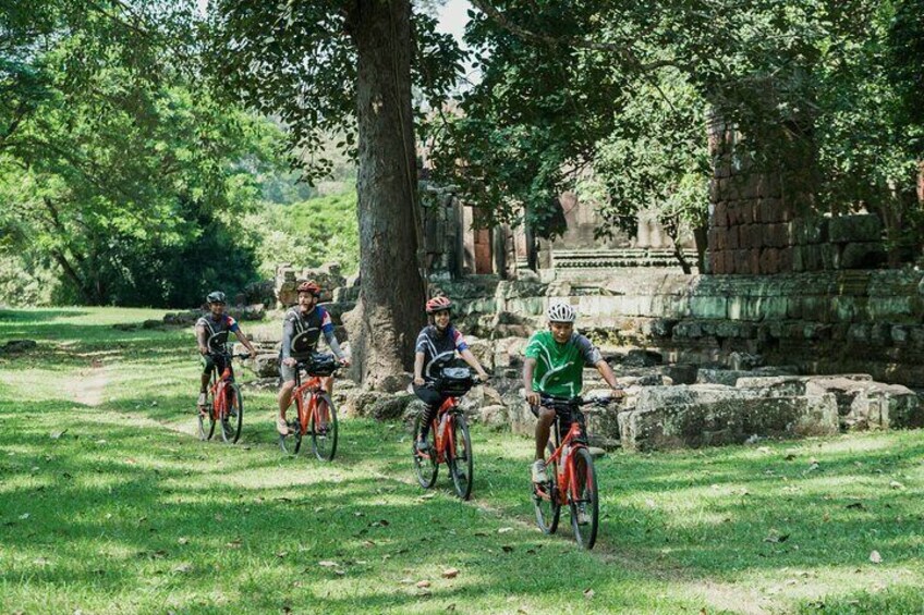 Enjoy your cycling with comfortable bike.