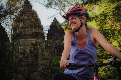 Découverte à vélo du lever du soleil à Angkor