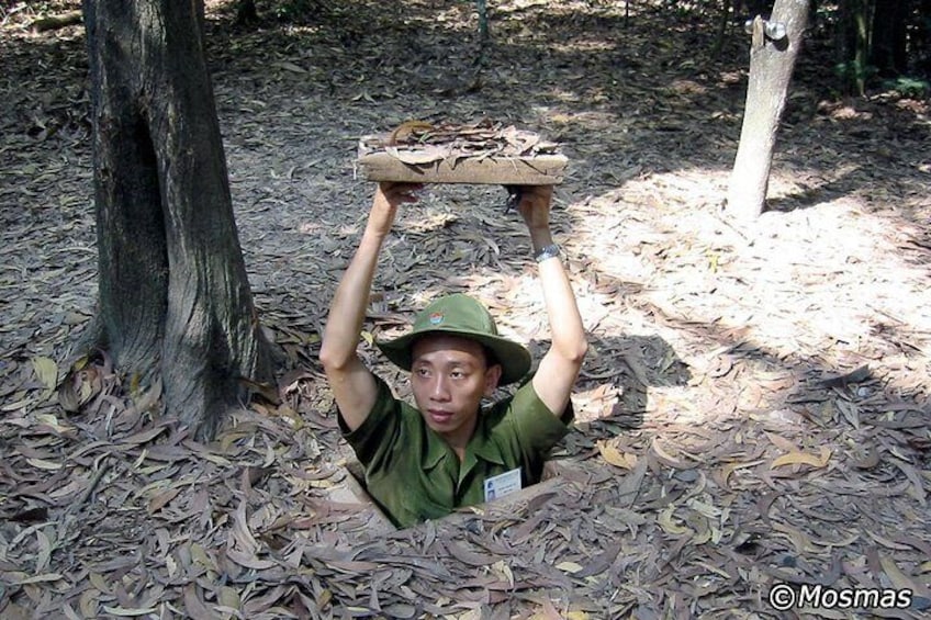 Ho Chi Minh City and Cu Chi Tunnels Private Tour 1 Day