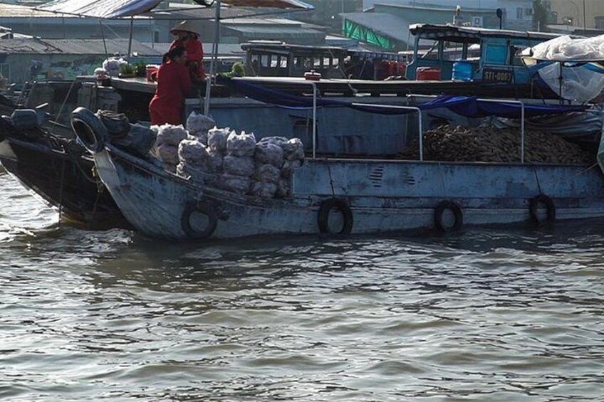 Cai Be Floating Market Private Tour 1 Day from Ho Chi Minh City