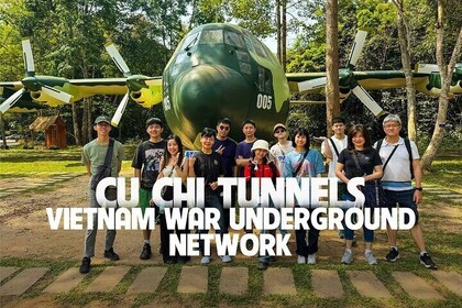 Cu Chi Tunnels Halvdagstur: Vietnamkrigens underjordiske netværk