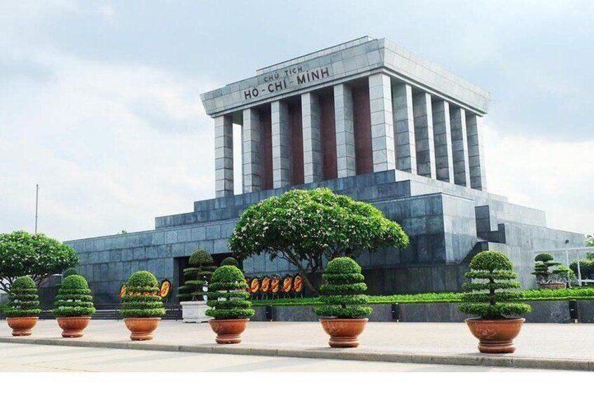 Ho Chi Minh Mausoleum 