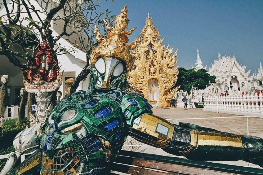 Half Day Chiang Rai City Tour including White Temple & Wat Phra Kaew