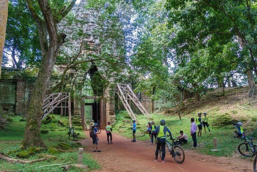 Angkor Region & Rainforest Bike Tour