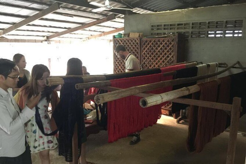 Show item 4 of 7. Learn about the project ?Les Soieries du Mekong
