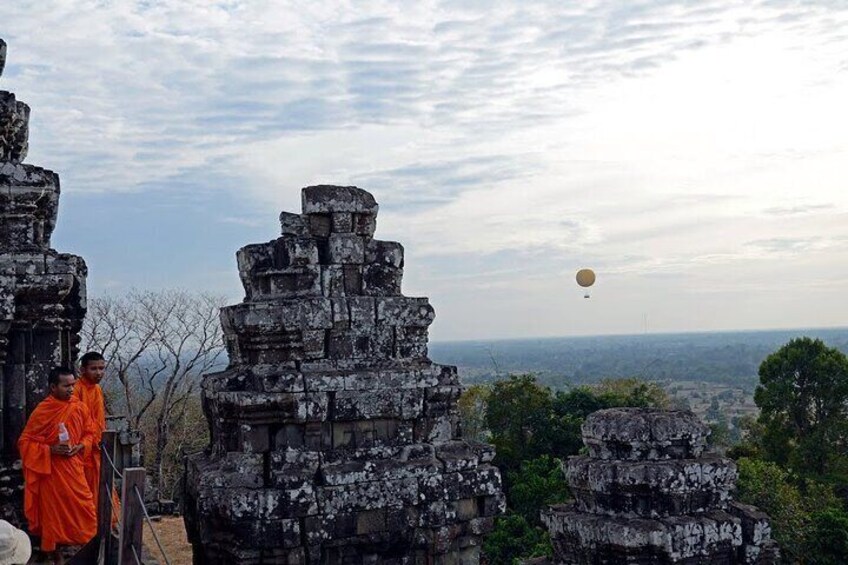 Phnom Bakheng Sunset