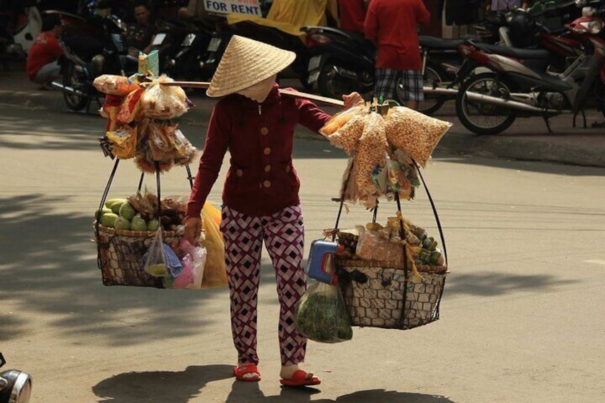 Ho Chi Minh City Full Day Private Tour with Car & Cyclo/ Pedicab