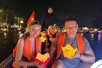 PRIVATE TOUR at Marble Mountain&Hoi An City-BoatRide-Night Market