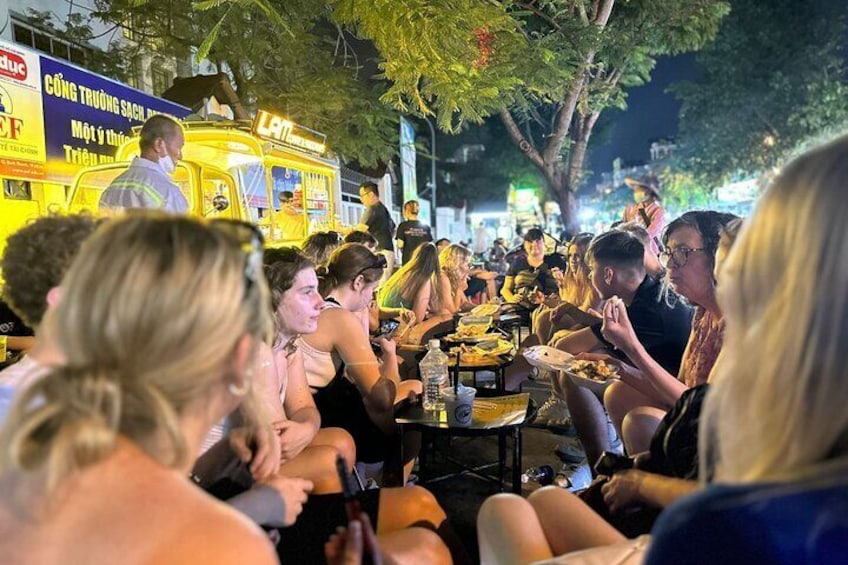 Local Night Walking Tour - AN Tours Vietnam