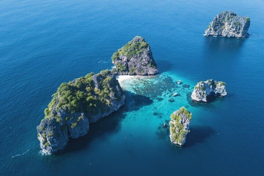 A full Day Haa & Rok islands from Koh Lanta( By Speed Boat)