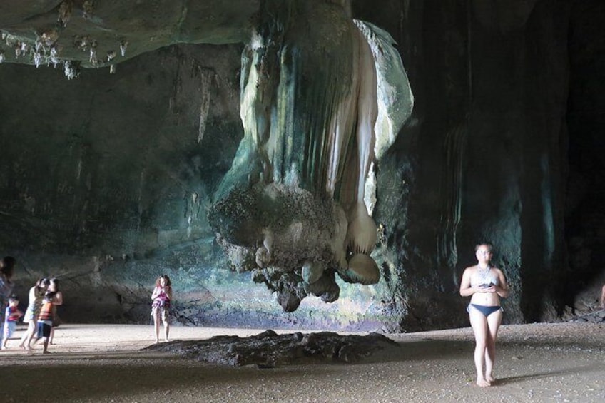 Talabeng sea cave