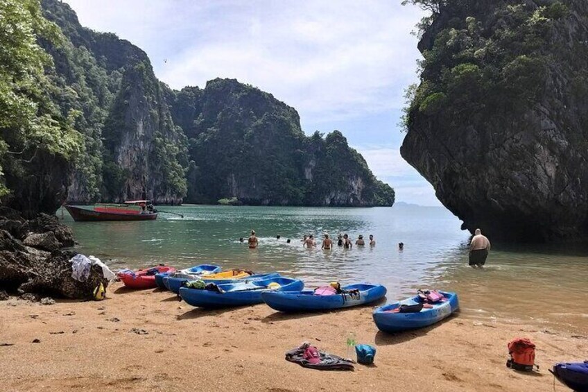 Koh Lanta half day Kayaking (Talabeng Sea Cave)