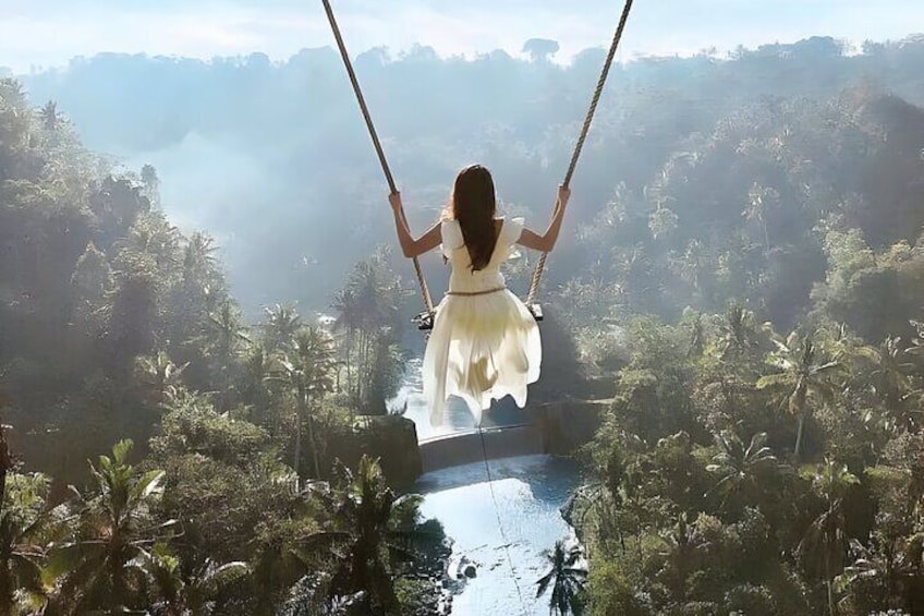 Bali Swing and Uluwatu Sunset Trip