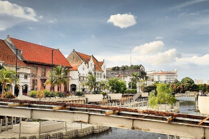 Jakarta’s Old Batavia Trail