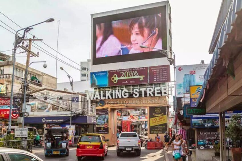Discover Pattaya City & Floating Market with Lunch(SHA Plus)
