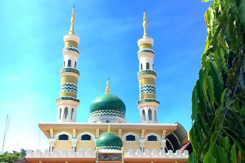 Muslim Selfie City Tour of Pattaya including Halal Lunch