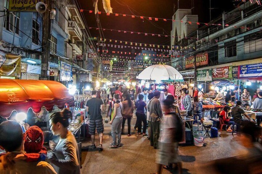 Chiang Rai Night Tour by TUK TUK