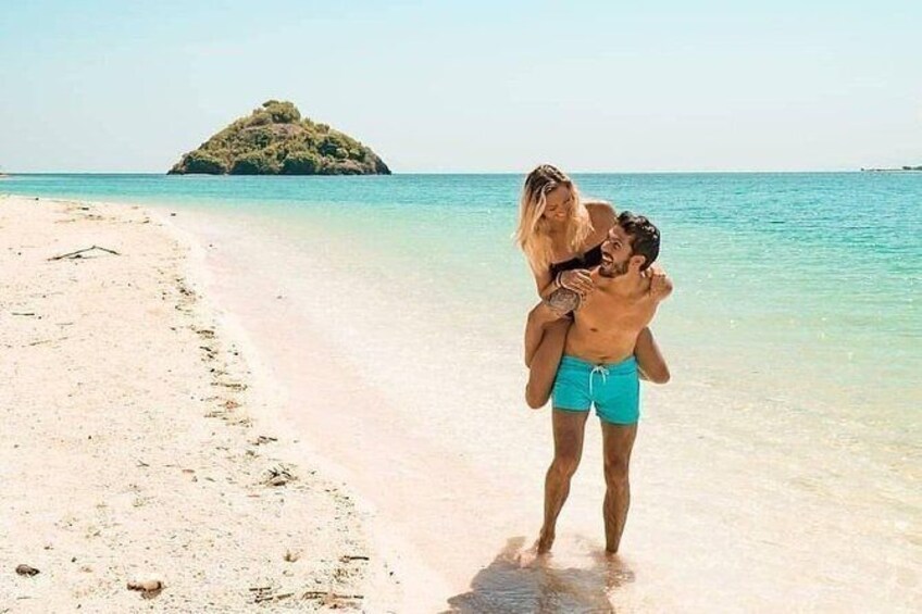 Private Lombok Hidden Beach Tour: Elak Elak, Sekotong, and Mekaki Beach