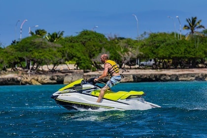 Alquiler de moto acuática en Aruba