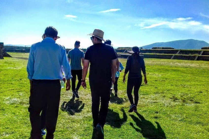 TEOTIHUACAN with a certified local guide