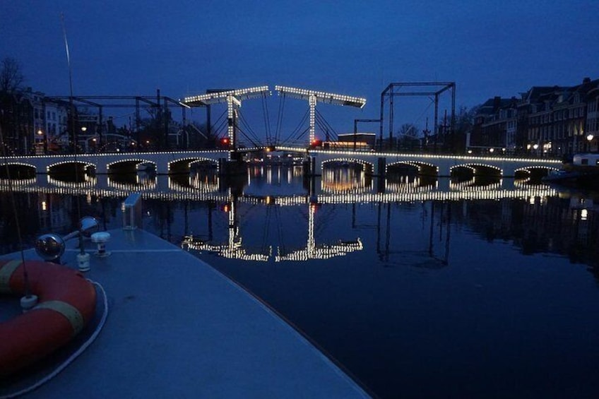 Skinny bridge by nights