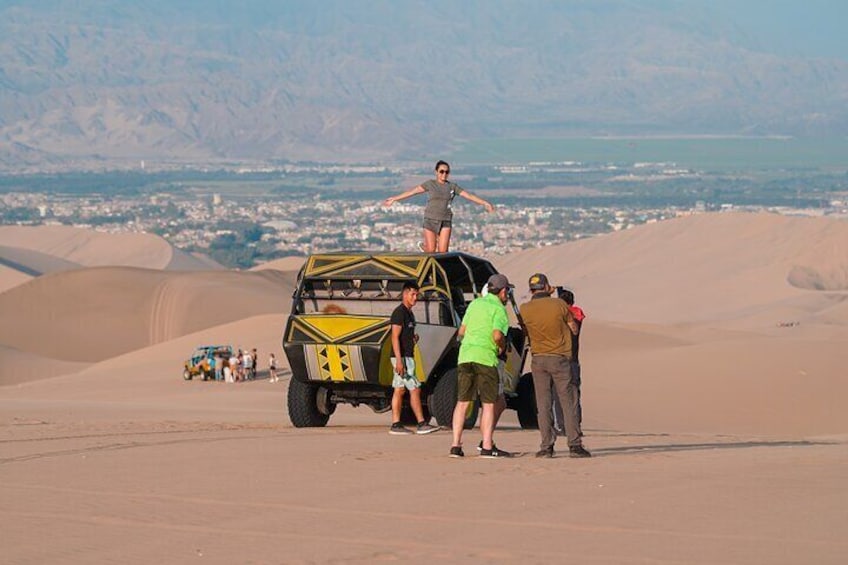 Full Day Nazca Lines, Huacachina Oasis with Buggy and Sandboard