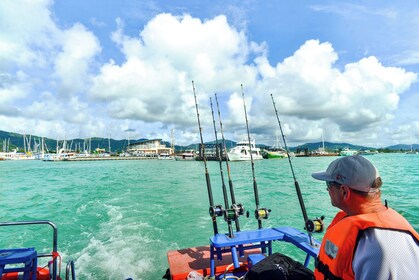 Day Fishing Join On Bottom Fishing By Spinning From Phuket