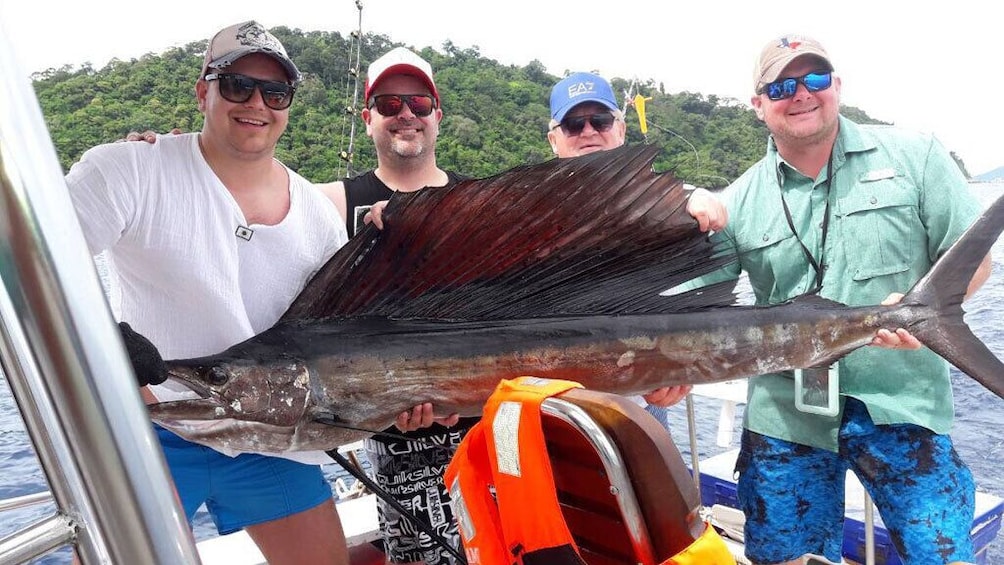 Day Fishing Join On Bottom Fishing By Spinning From Phuket