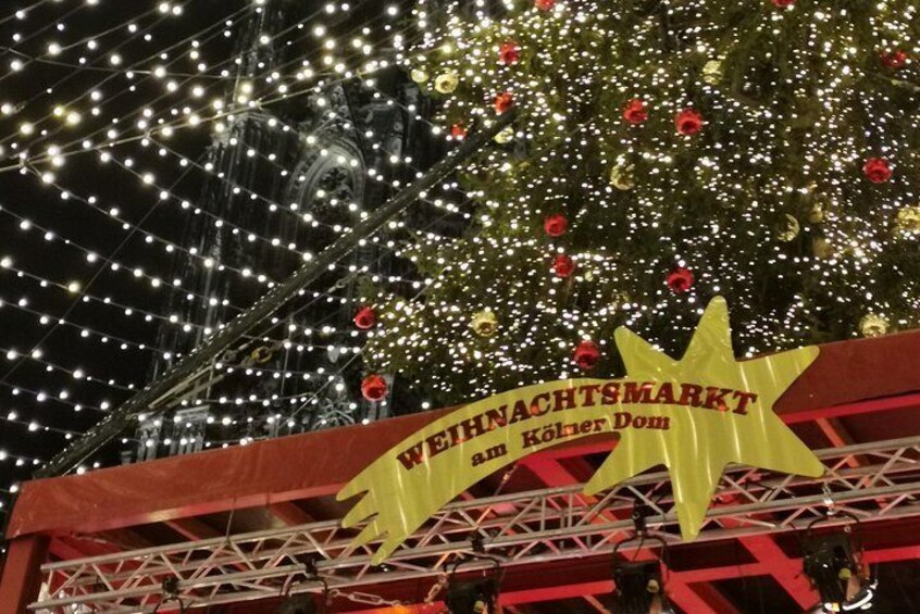 Kölsch & Christmas Market Tour in Cologne