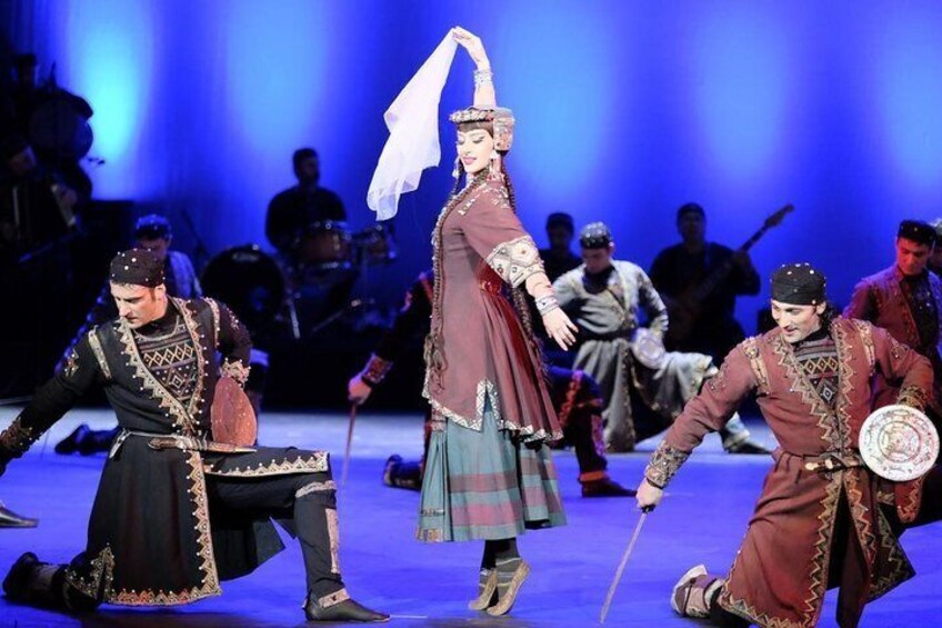 Georgian Traditional Feast with Folk Show