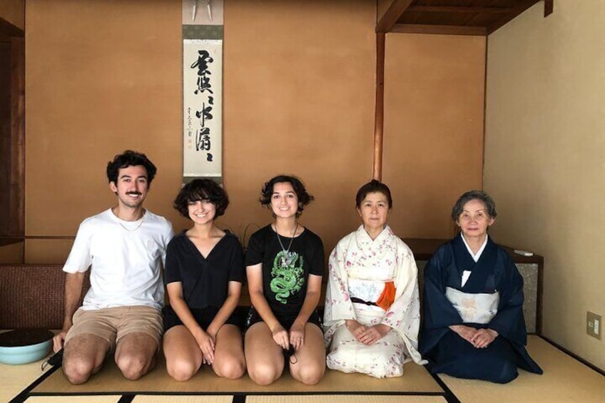 Kanazawa Half-day Private Tour with Government Licensed Guide