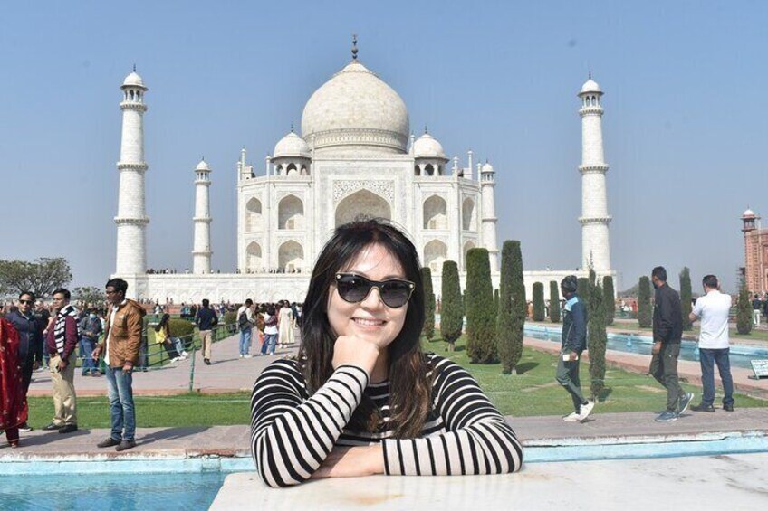 From Delhi: Taj Mahal Sunrise and Agra Tour by Car -All Inclusive