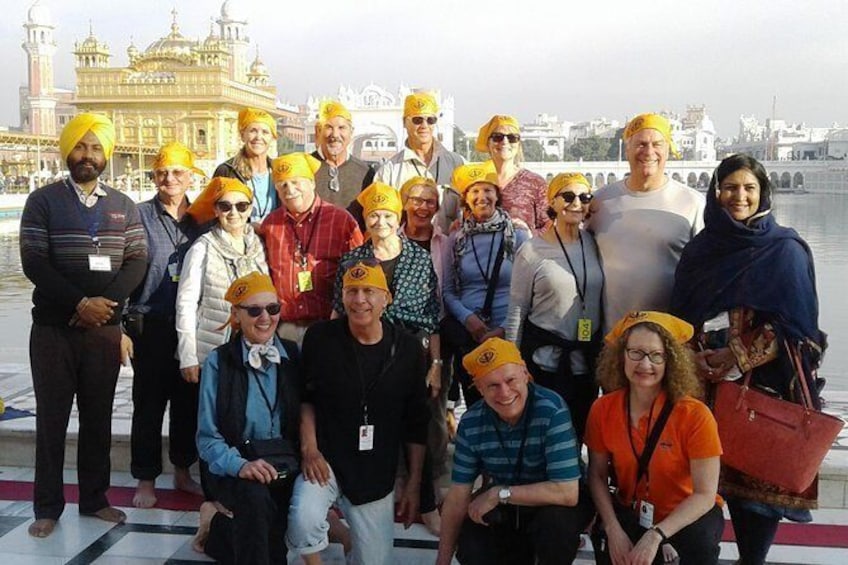 Amritsar 1 Day Tour (Golden Temple, Jalliawala Bagh & Wagah Border)