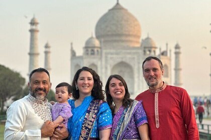 Recorrido de un día en coche con amanecer en el Taj Mahal
