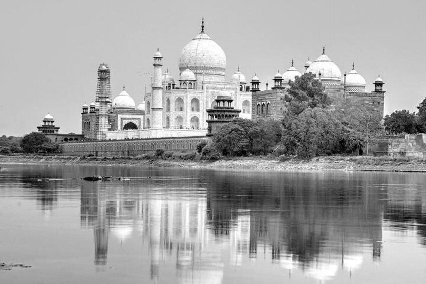 Taj Mahal Sunrise Day Tour in New Delhi with Car