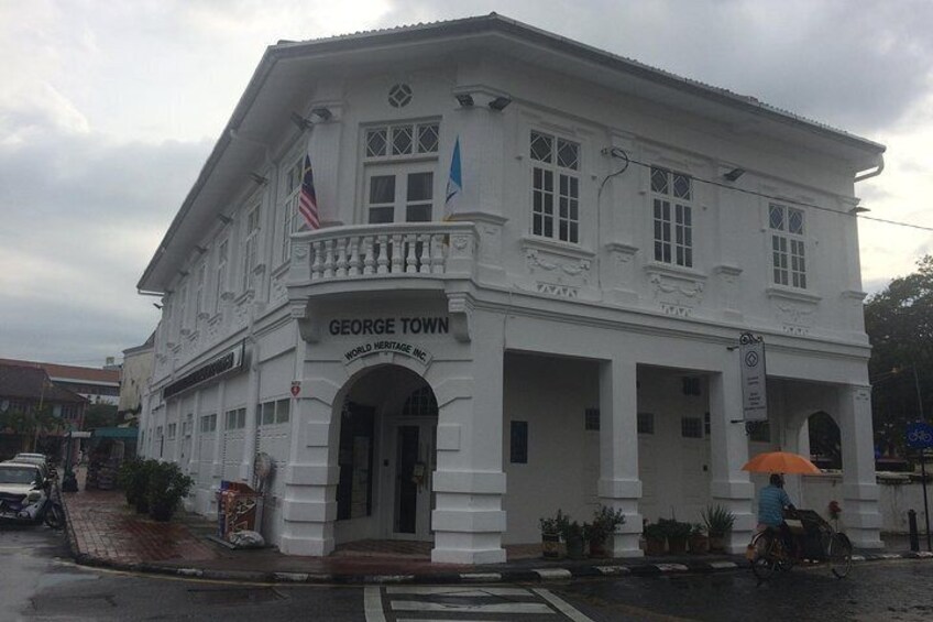 British Colonial Building @ Armenian Street